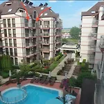 B48 In Tarsis Club Complex Z Widokiem Na Basen Appartamento *