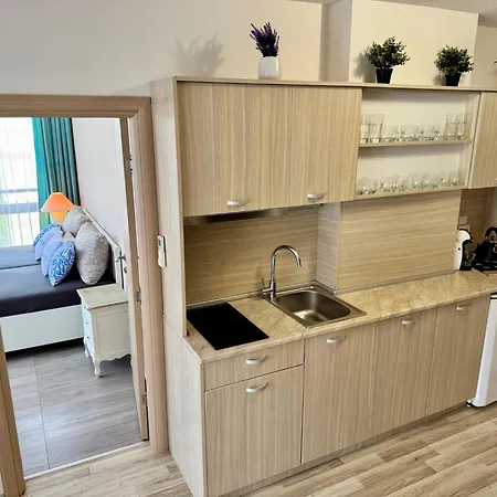 B48 In Tarsis Club Complex Z Widokiem Na Basen Apartman