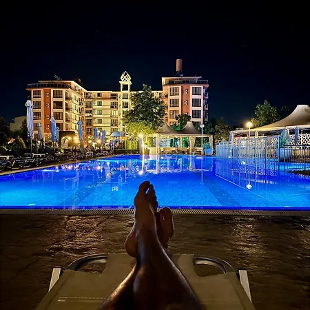 B48 In Tarsis Club Complex Z Widokiem Na Basen Apartman *