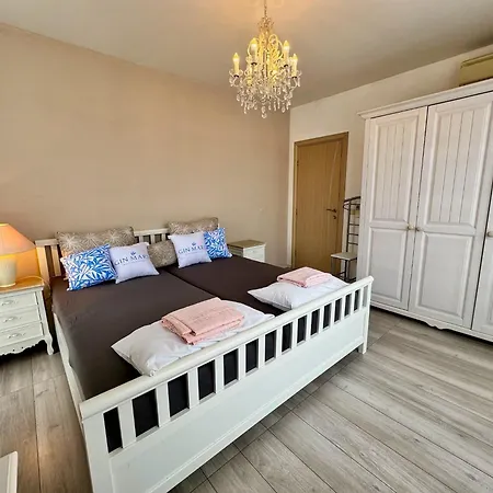 B48 In Tarsis Club Complex Apartman *