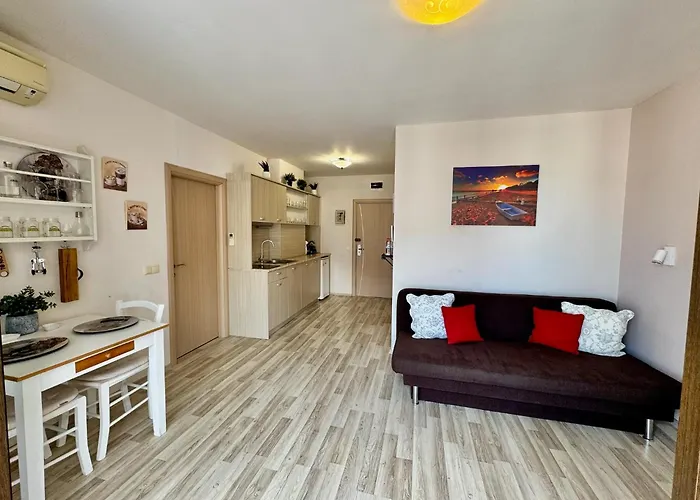 B48 In Tarsis Club Complex Apartment *