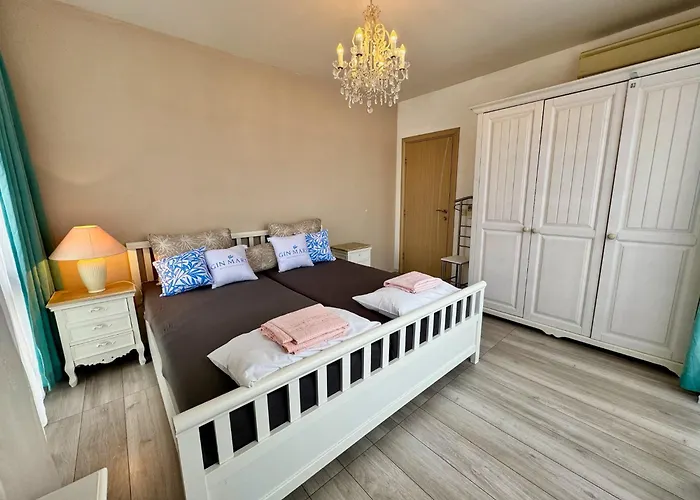 B48 In Tarsis Club Complex Apartment *