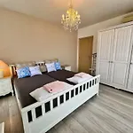 B48 In Tarsis Club Complex Z Widokiem Na Basen Lägenhet *